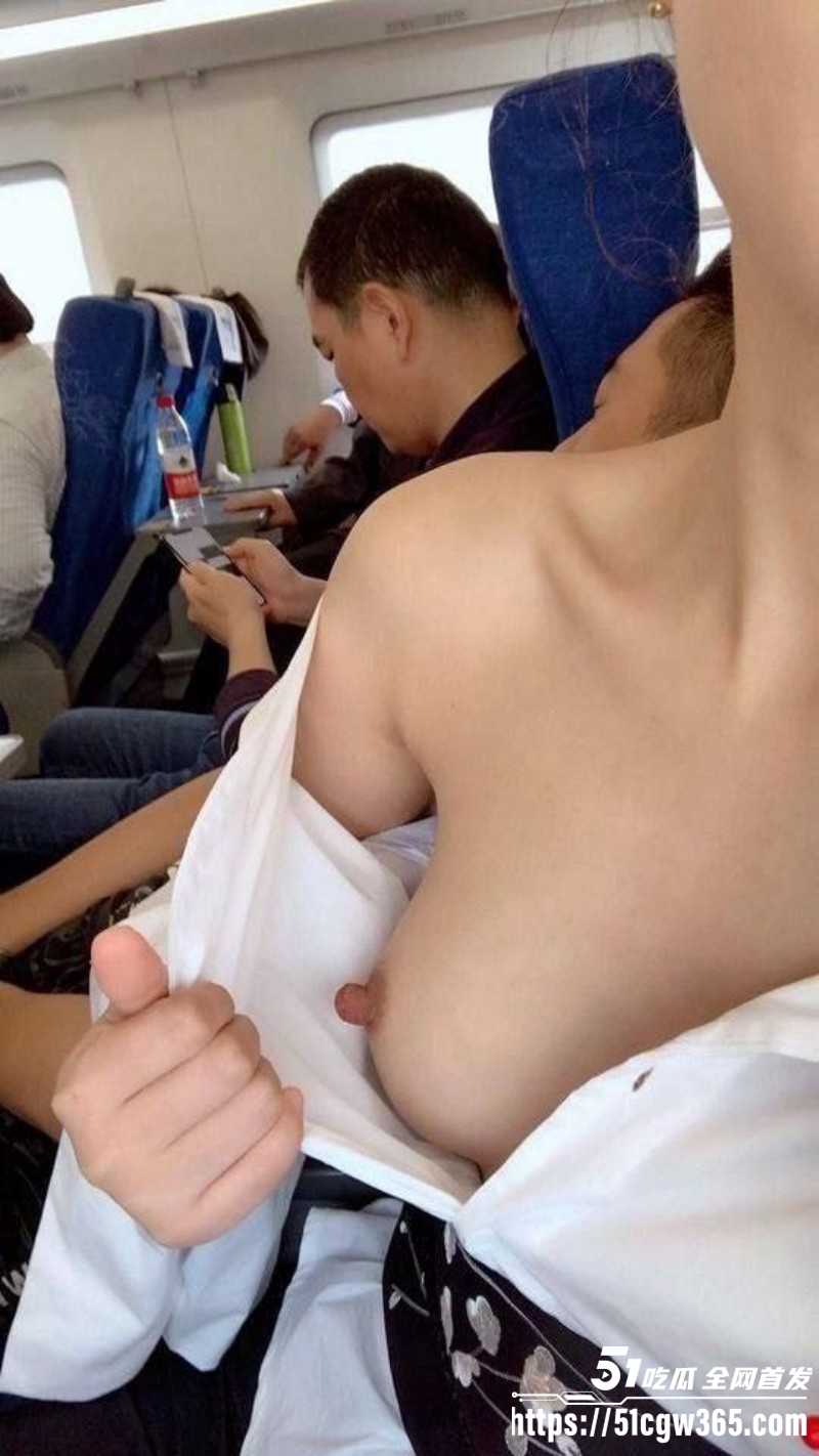 高铁短发女孩大瓜女主曝光为抖音网红真铁蛋012