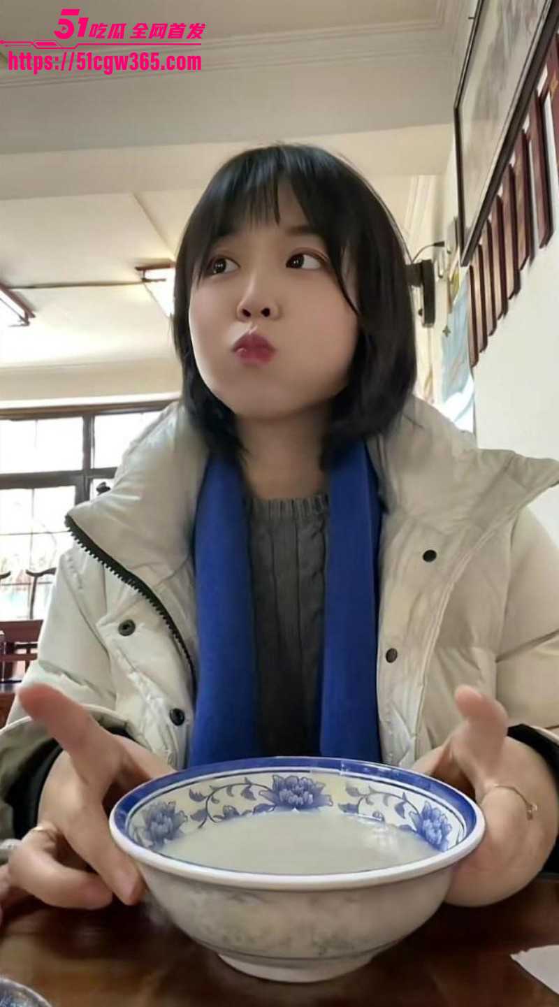 高铁短发女孩大瓜女主曝光为抖音网红真铁蛋09
