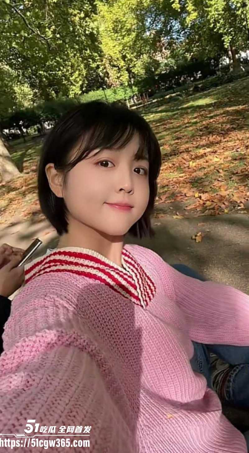 高铁短发女孩大瓜女主曝光为抖音网红真铁蛋05