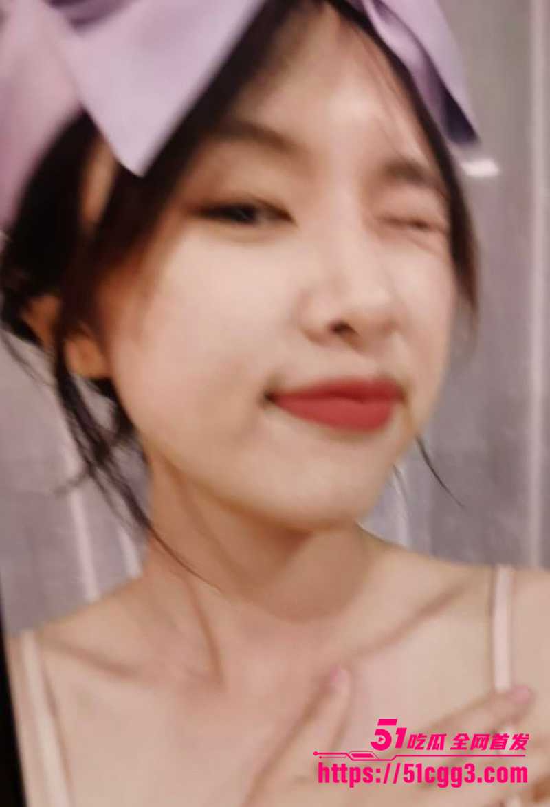 山东青岛超靓美女 约炮视频流出 水多紧烫偏爱无套 衣服未脱已跪吞到喉 街头车震狂舔肉棒 酒店蹶臀被爆操！