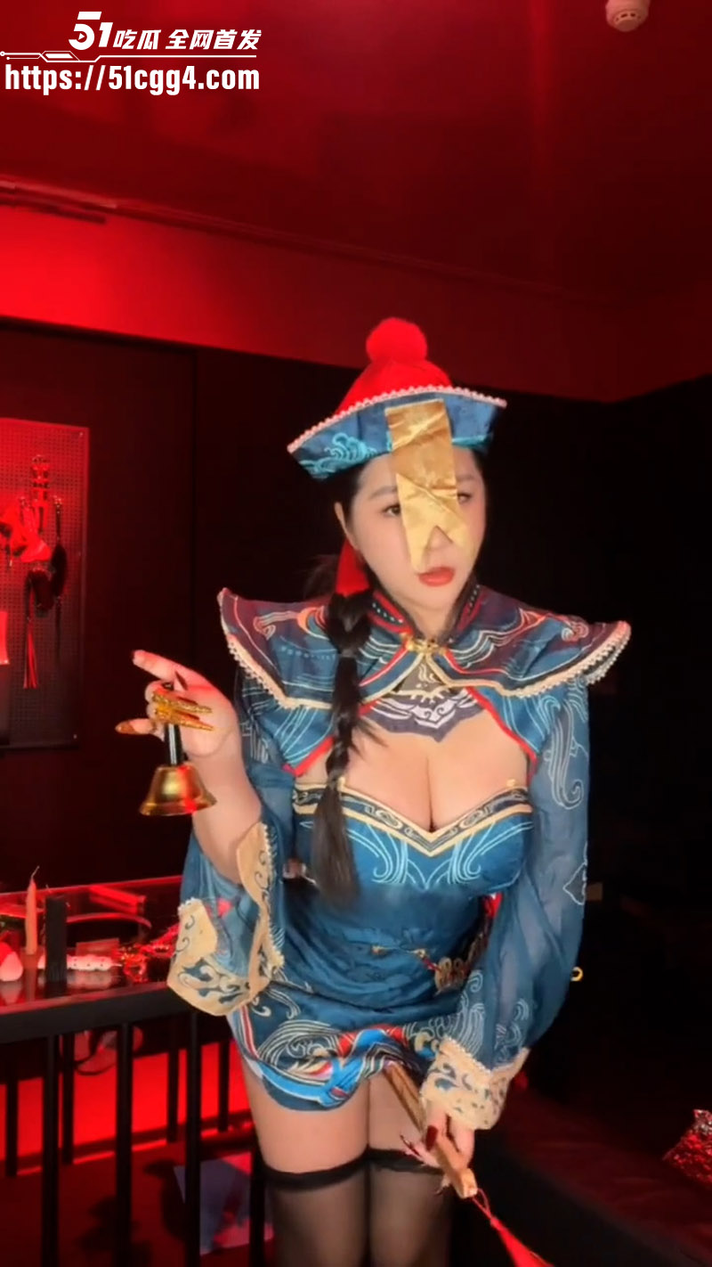 高颜值巨乳福利姬 小王同学 万圣节定制作品 化身女僵尸震动棒擦边自慰 丰乳肥臀实在是太诱人了！
