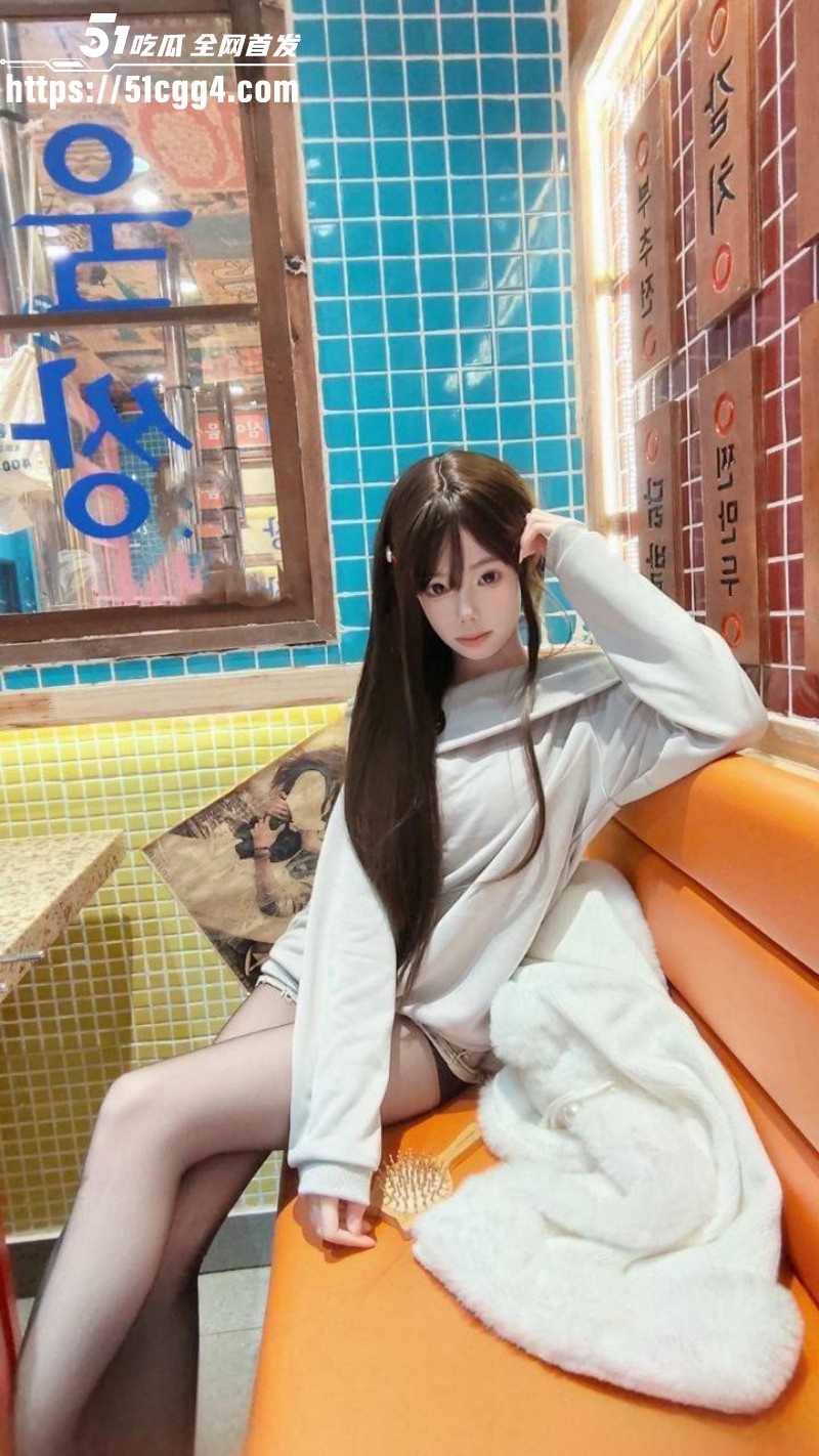 推特校花级女神 辞酱 性爱合集流出 身姿高挑曲线火辣 被金主全方位暴操 爽到全程浪叫！