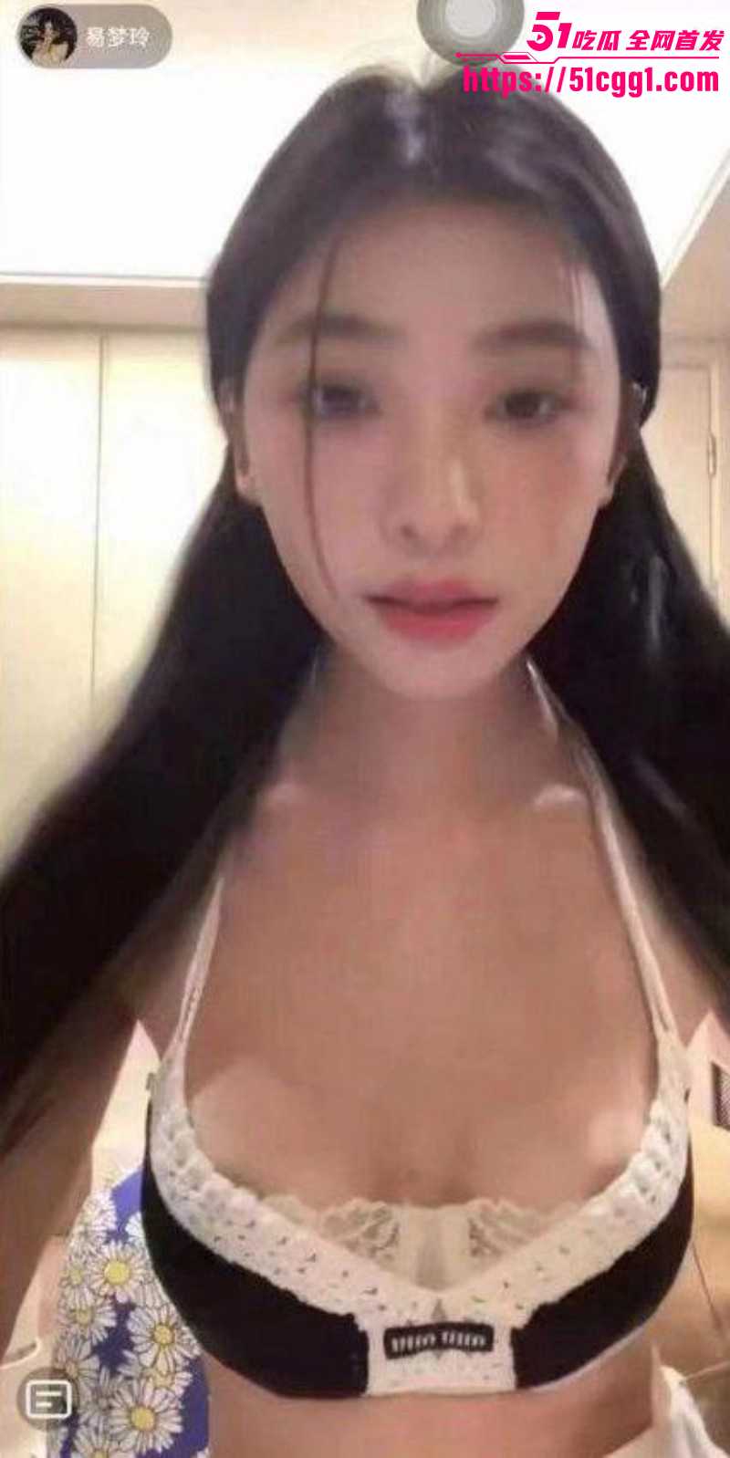 易梦玲胡彦斌马尔代夫热吻恋情曝光026