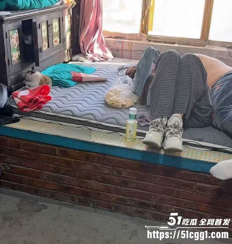 老狗被前妻白羽曝光KTV聚众淫乱021