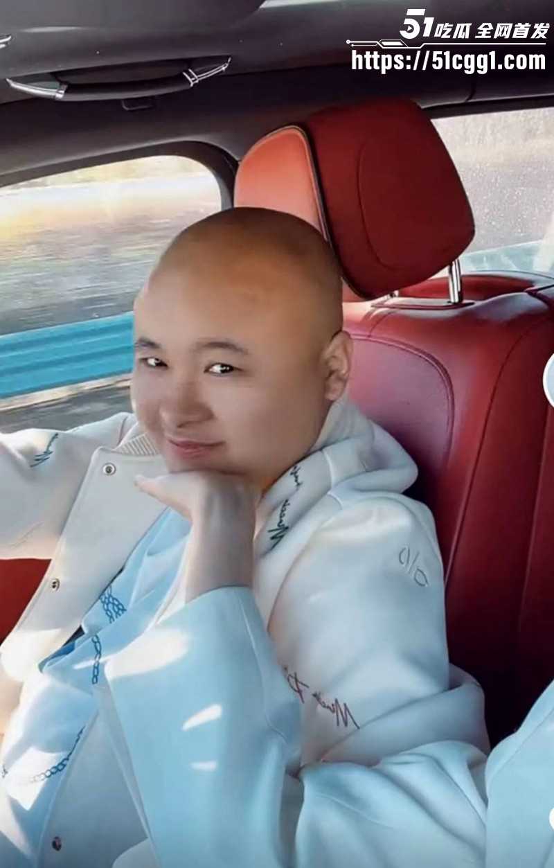 老狗被前妻白羽曝光KTV聚众淫乱03