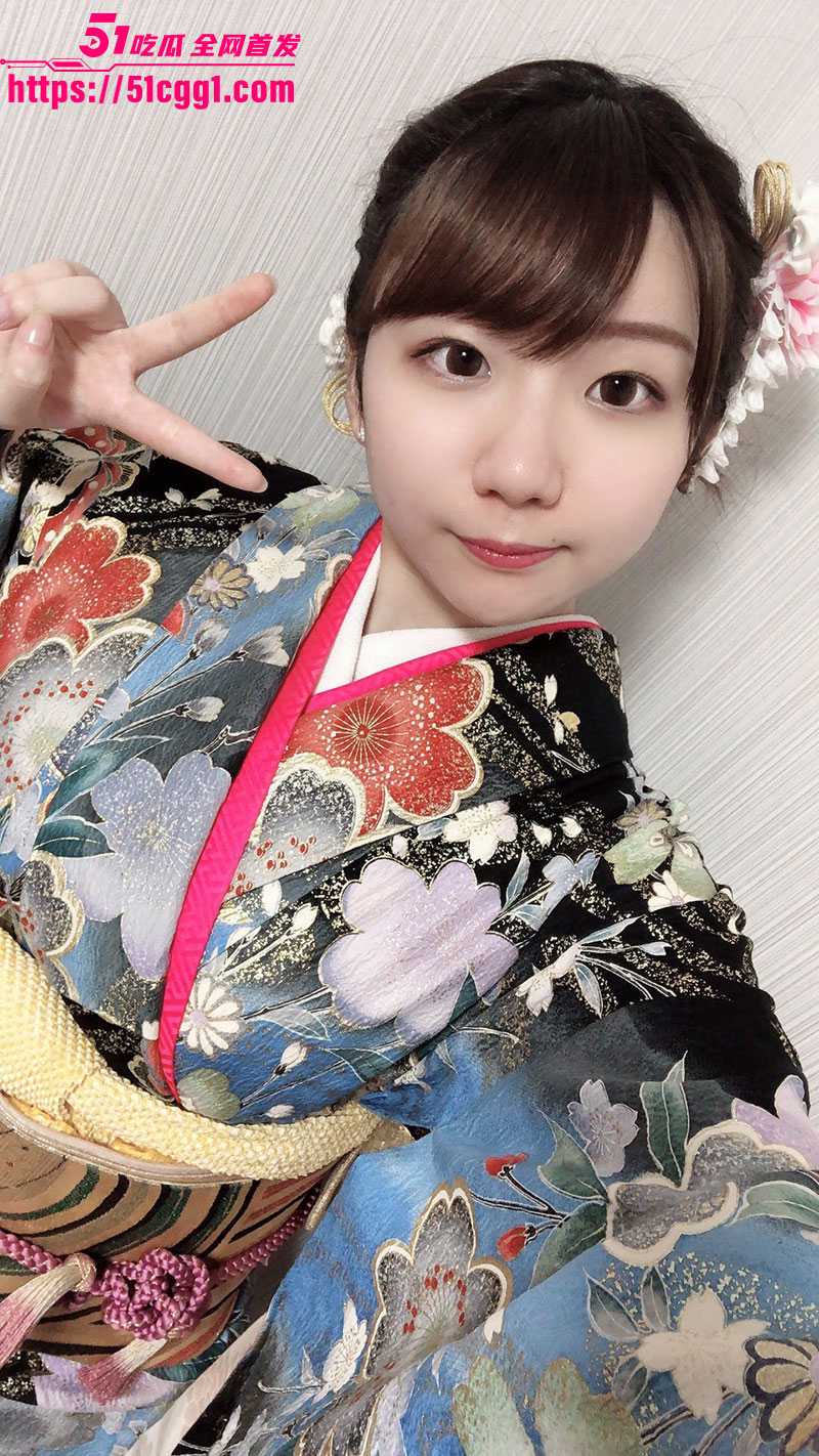 日本变态女职员公司储物间裸露私拍 清纯少女秒变淫荡母狗 巨乳肥臀高清记录！