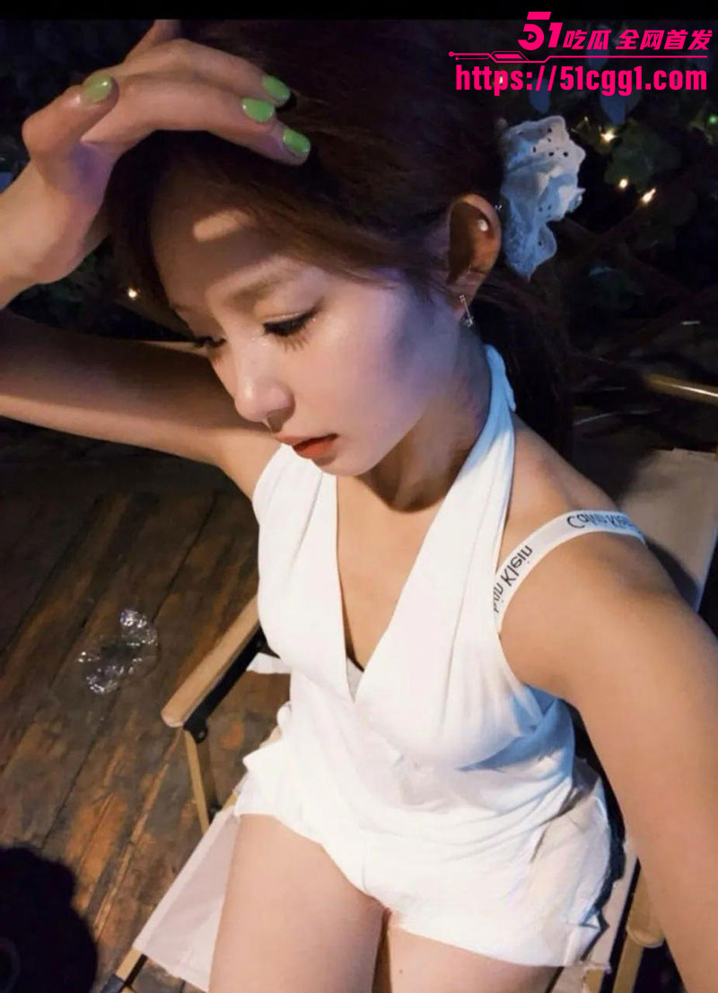 深圳第一深情约操小红书博主瑜伽小巫女3