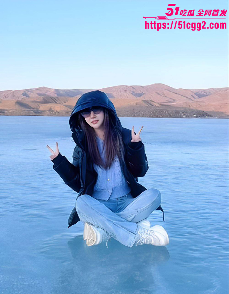 极品反差婊 吴莹莹 被渣男前任狠操调教视频流出 女神地上爬行毒龙后入 母狗属性拉满！