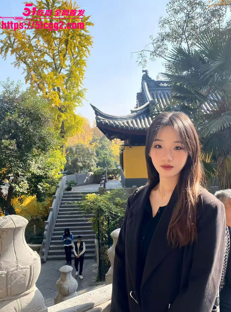 陕西反差婊扬子诺被中年大叔包养酒店爆操视频4
