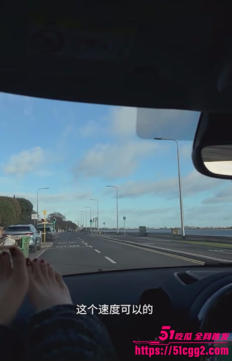 顶级反差欲女 噗噗pupu 最新片前恋爱vlog 男友开车时伸手撸棒 深喉口交尽显浪荡 淫姿骚态引爆感官！