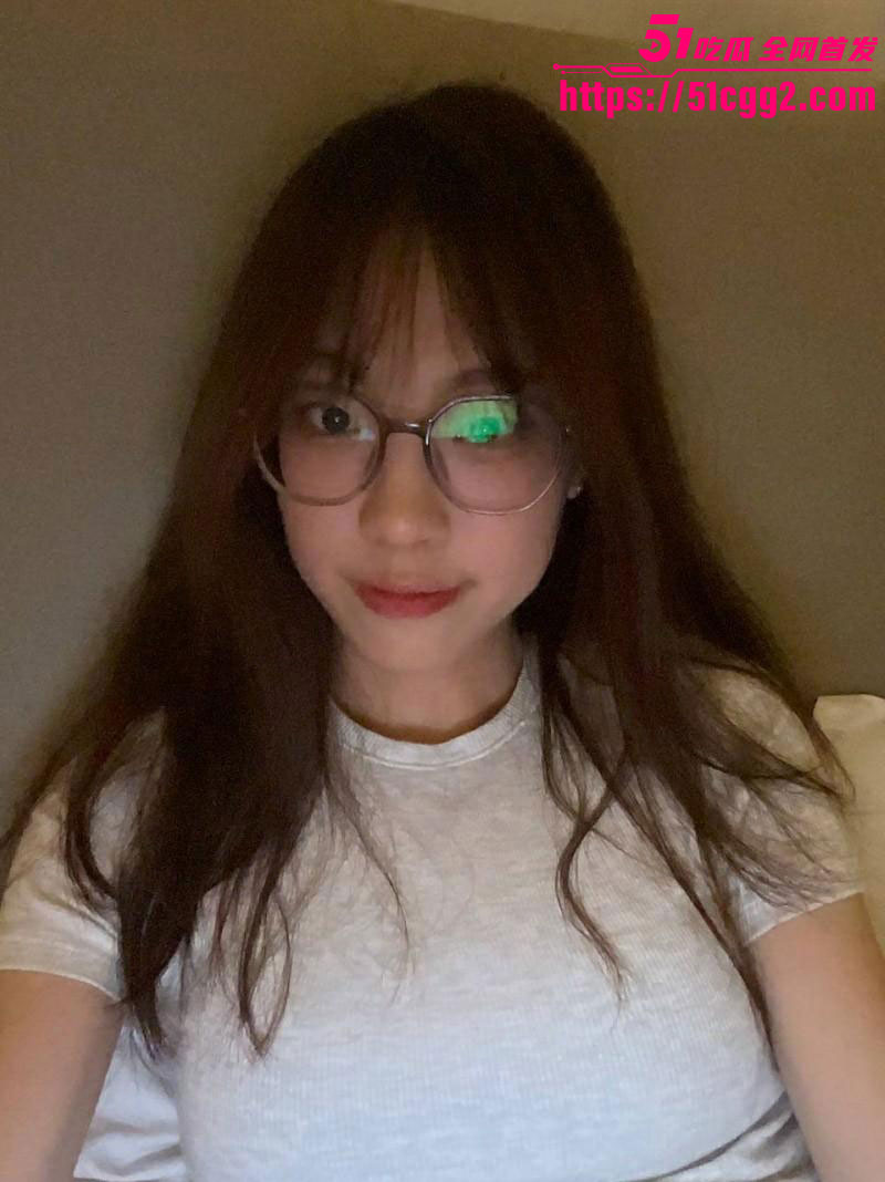 广东中山张倩倩性爱视频曝光4