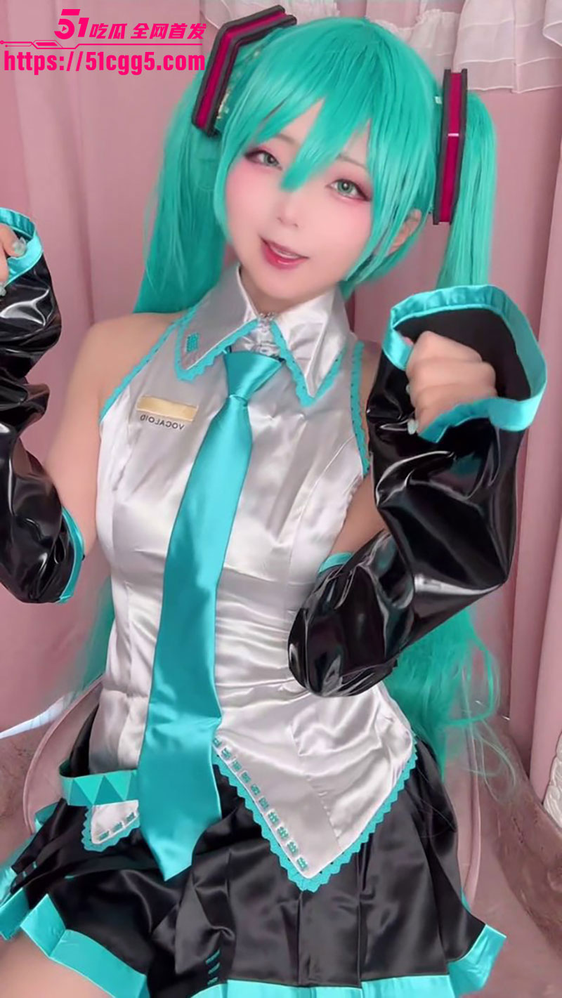 宅次元邪恶力量 chuchu Cos初音未来 跳蛋贴乳炮机自慰 嫩穴抽搐全程娇喘不断！