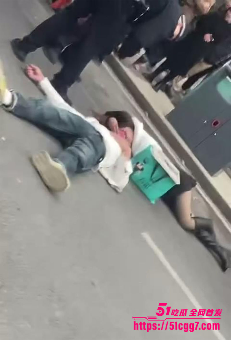 武汉外卖员骑手 反杀商家视频流出 8 拷贝