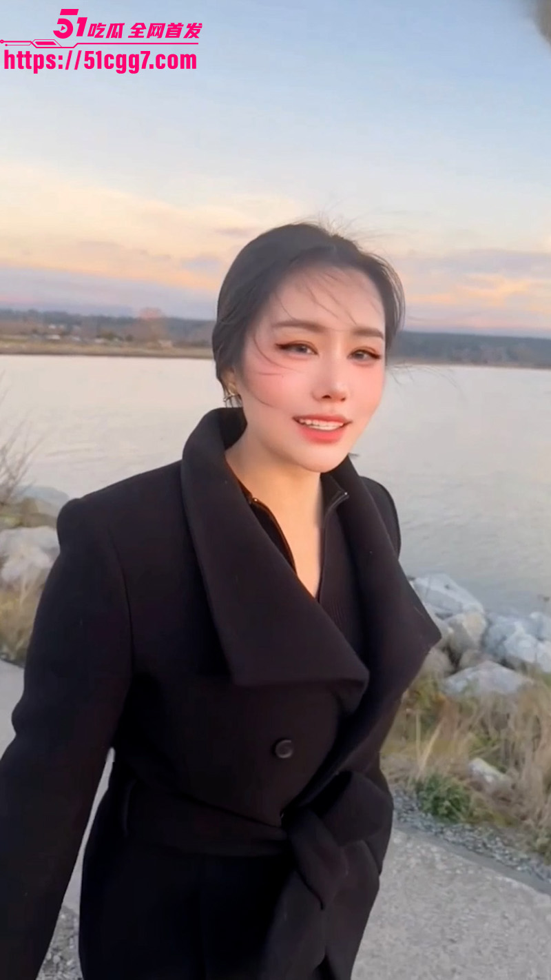 极品网黄女神 汐梦瑶 新作海边约会 大胆露出口交挑逗金主 被抬腿爆操画面刺激无比！