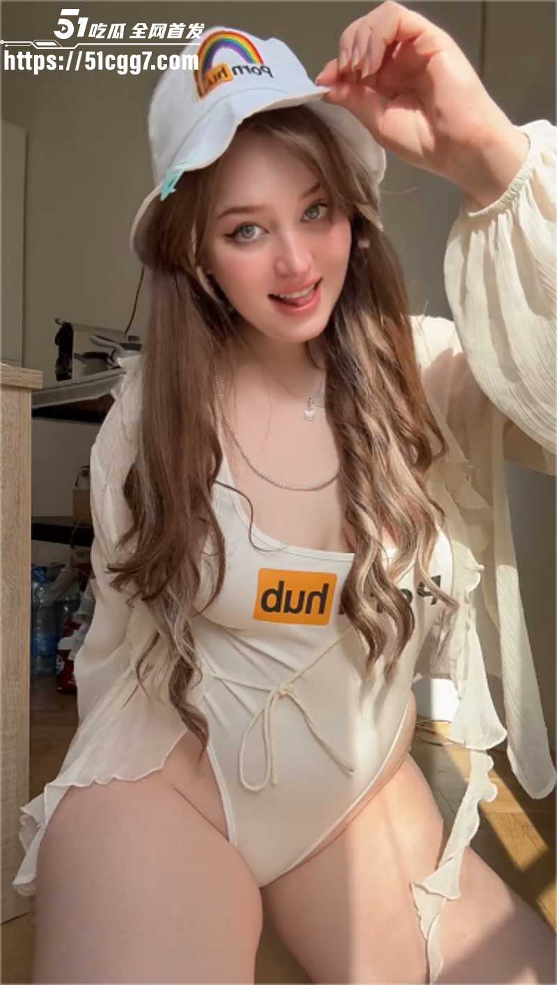 欧美巨乳女主播 shyblanche 自慰福利 丰腴身姿肉感十足 假屌捅穴爽到高潮 爱液喷溅画面刺激！