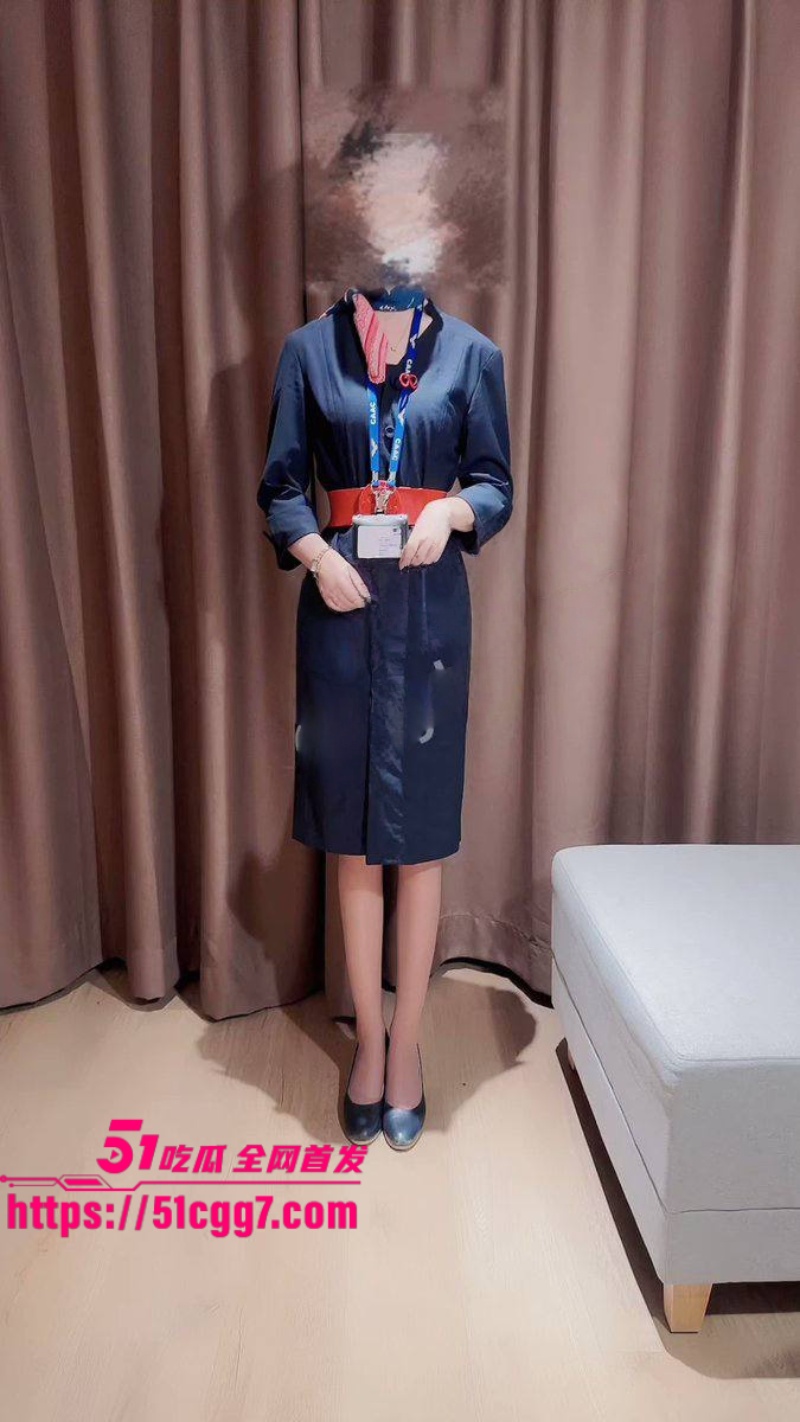 推特空姐网黄 月野兔mmy 福利私拍 酒店翘臀勾引外卖员 机舱露出发情自摸 3P性爱体验极致快感！