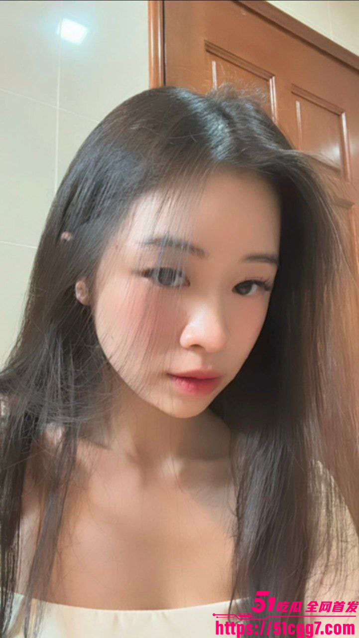 顶级御姐风美女与男友啪啪流出！红唇含住整根深喉到底 被捆绑双手传教士猛操 浪叫失神！