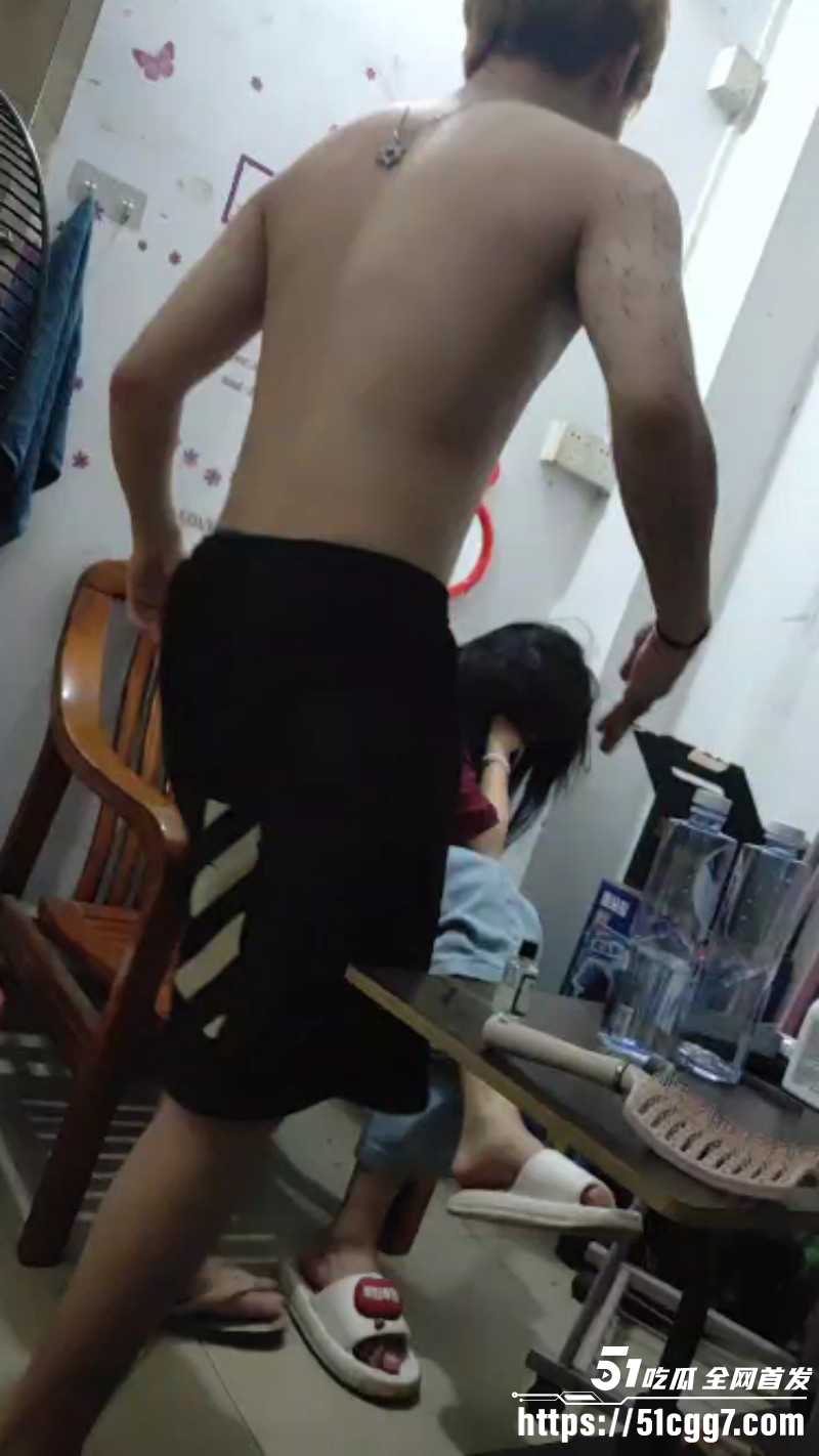 国服玄策2.0版本花臂精神小伙暴揍女友06