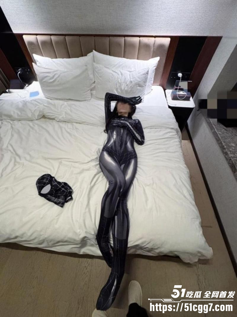 意淫自己妹妹妹妹化身发情的小蜘蛛03