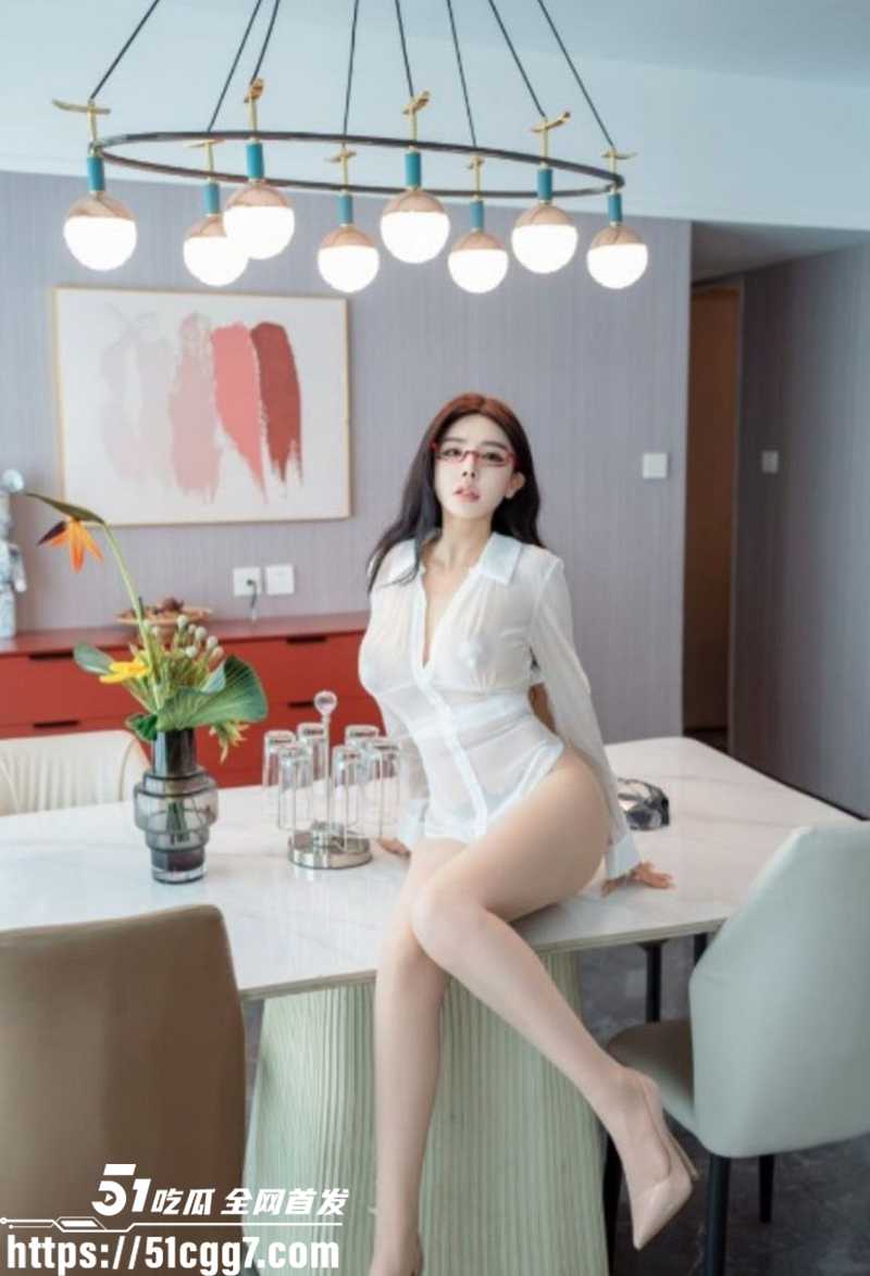 秀人网巨乳女神潘娇娇高颜御姐大尺度私拍视频流出3拷贝