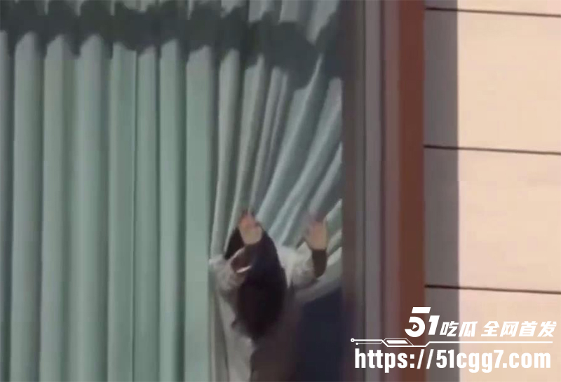 情侣窗边做爱 4 拷贝