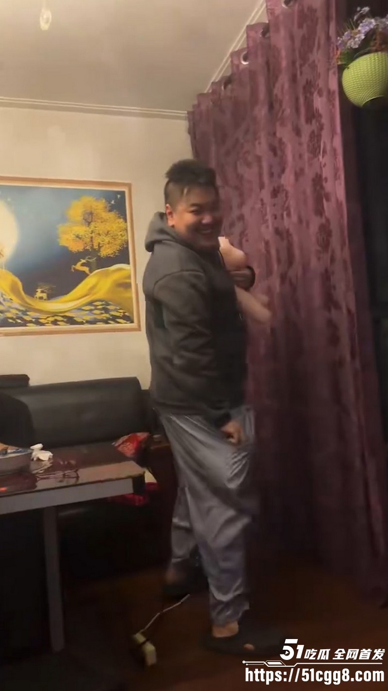李老八旗下卷毛管奚彻底疯魔 7