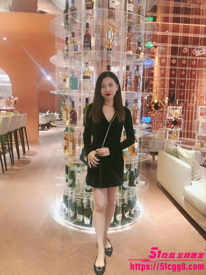 极品反差少妇 岁月了然 婚内出轨大学生 老公加班敲键盘 老婆在家被大屌狂凿！