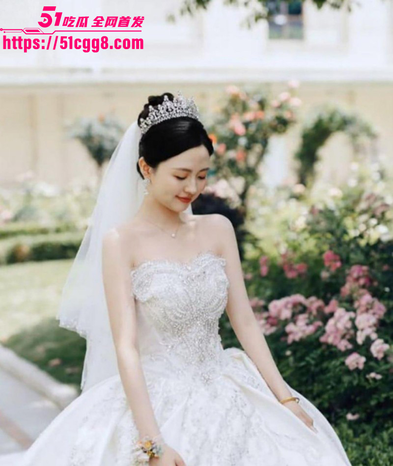 北京新婚少妇宋璃烟洞房夜性爱视频03