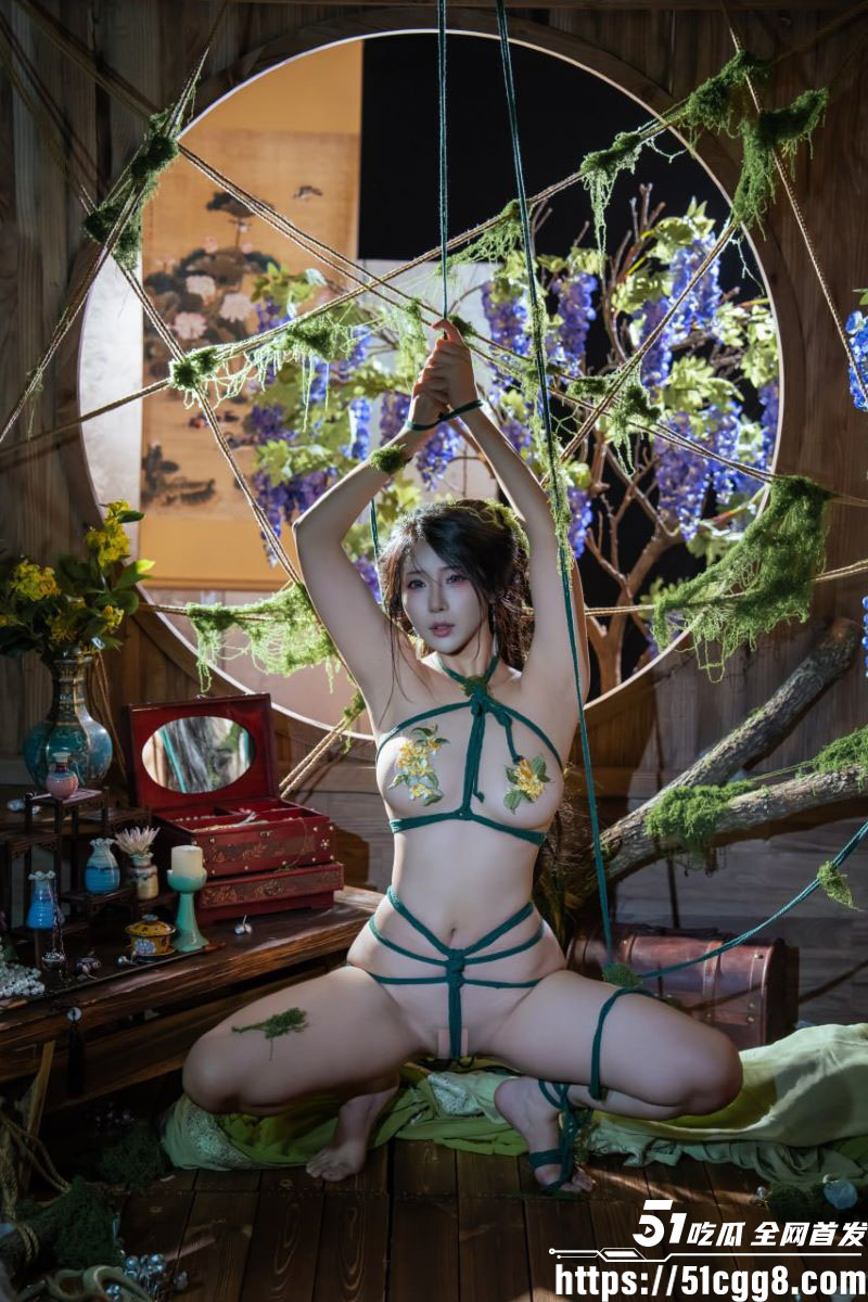 极品福利姬奶桃桃全身被捆绑苔缚 8