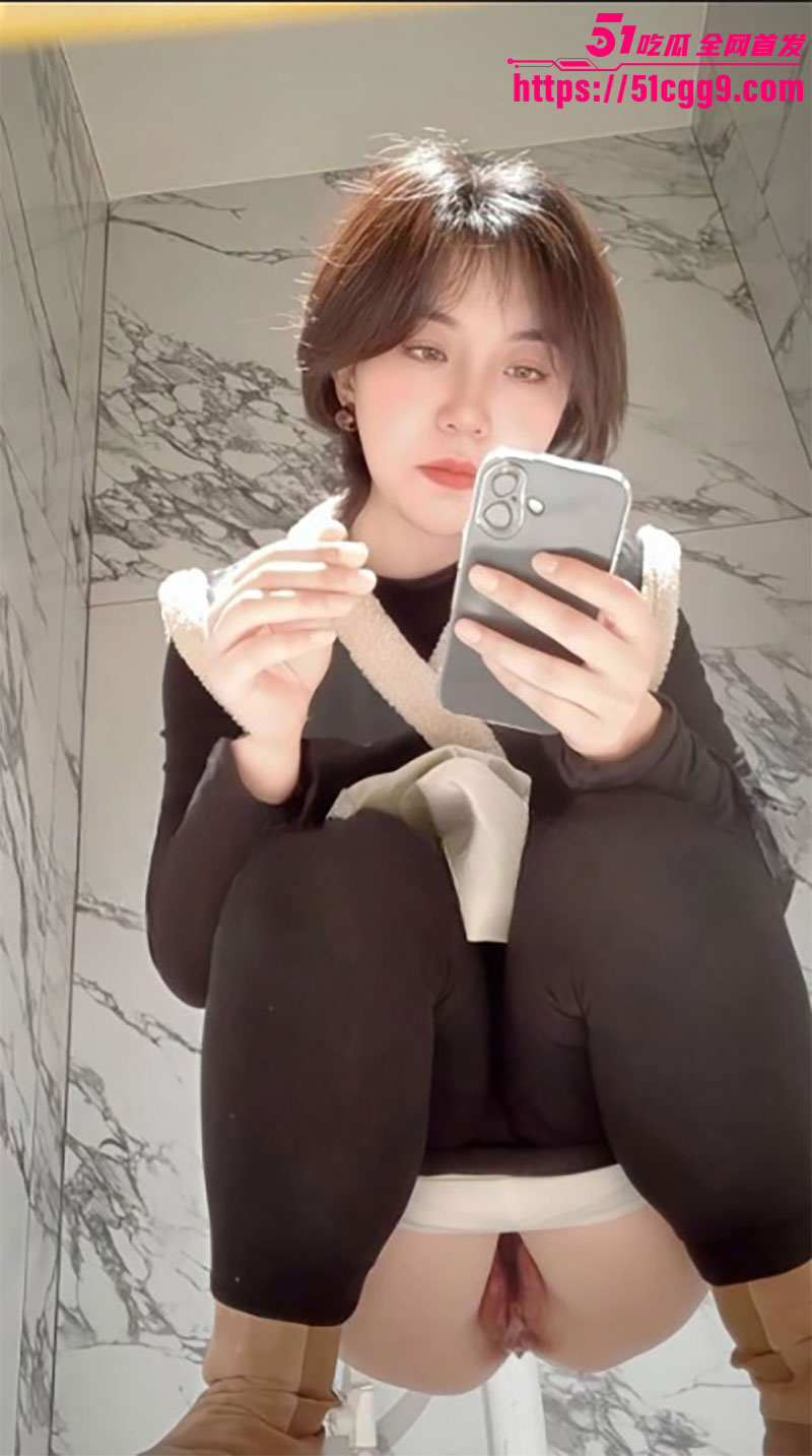 女厕偷拍6