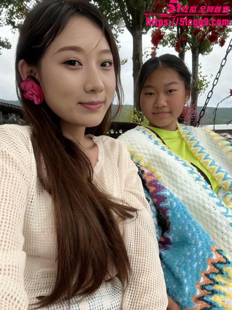 济南大学生狐狸尾巴翘臀卖骚2