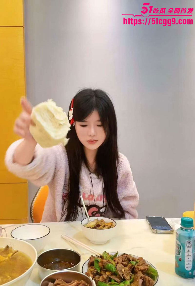 极品美艳人妻 何丽 酒店偷情视频流出 初学口交娇声叫爸爸 项圈调教后入骑乘娇喘连连！