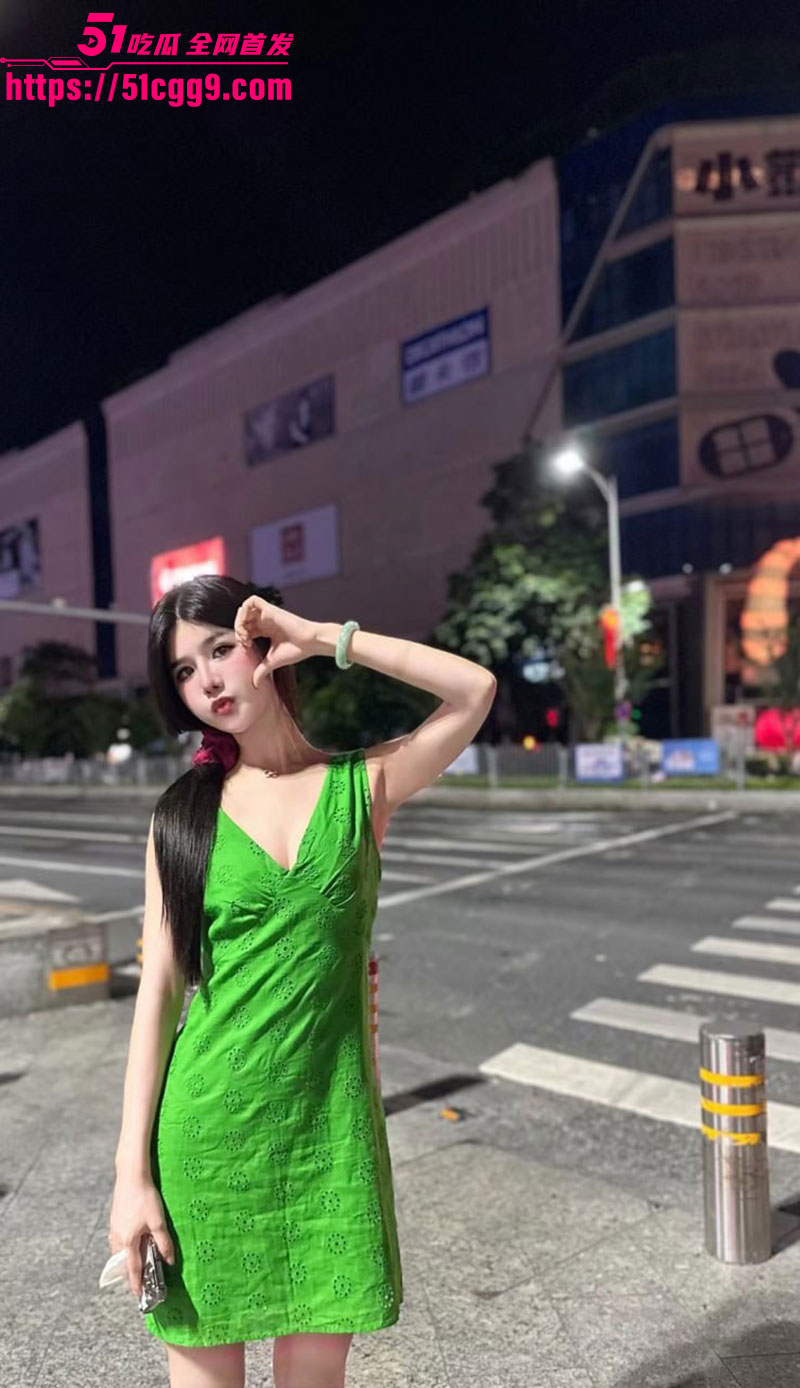 反差人妻何丽3