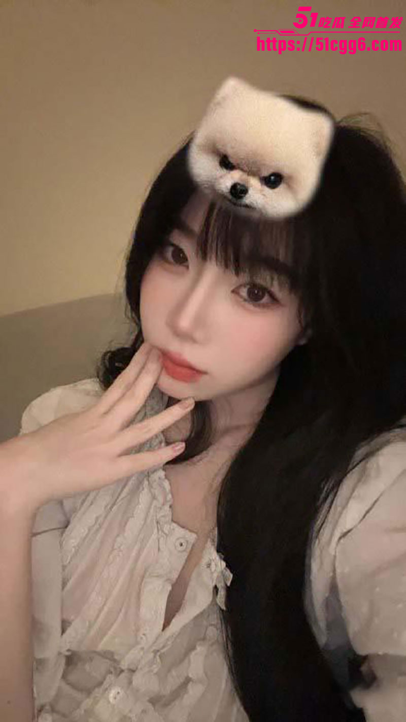 杭州极品清纯小网红 和男友公厕深喉口爆 酒店无套中出 女上骑乘浪叫不断 反差属性彻底暴露！