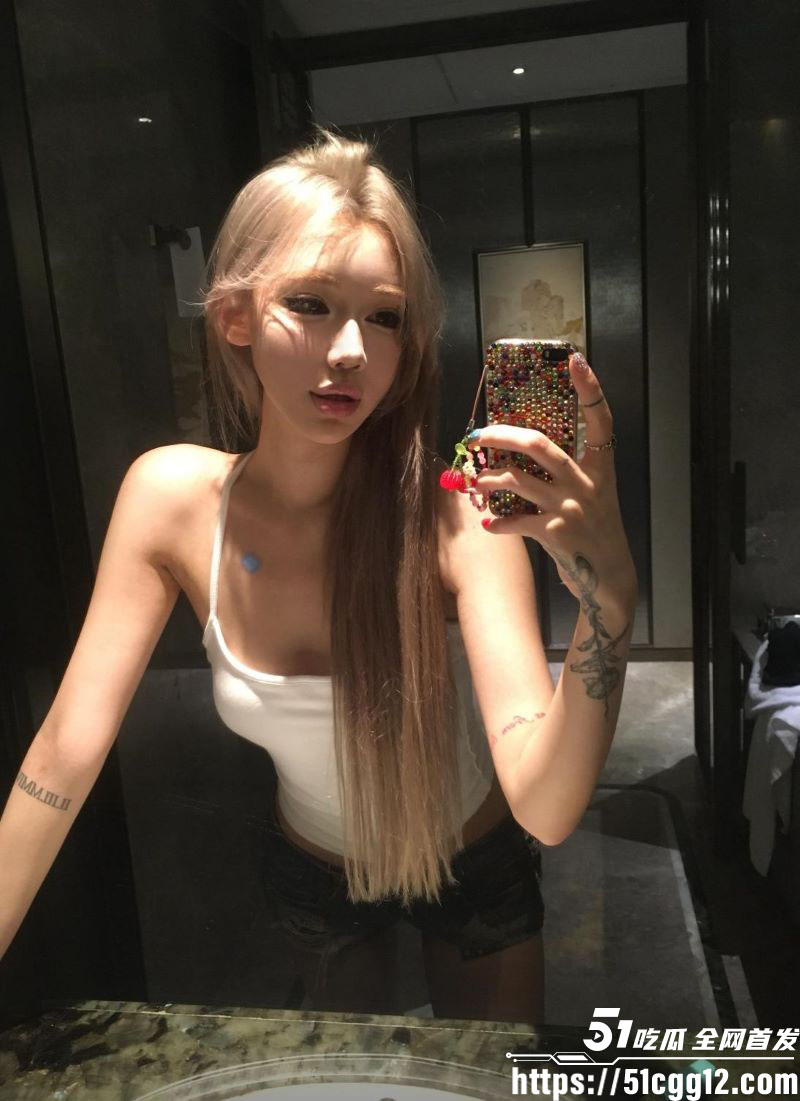 抖音高颜值女神乔乔乔儿性爱视频流出 3