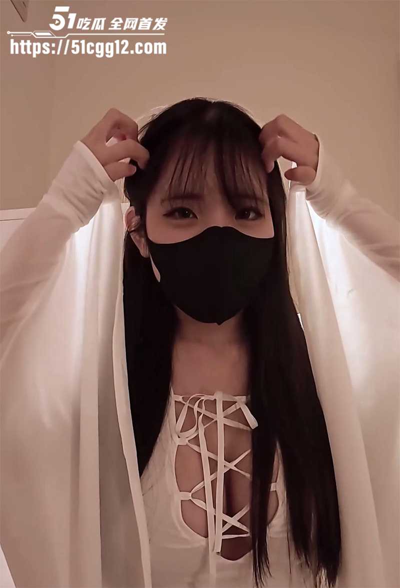 日本巨乳福利姬kanonhentaijp幽灵扮演福利视频流出2拷贝