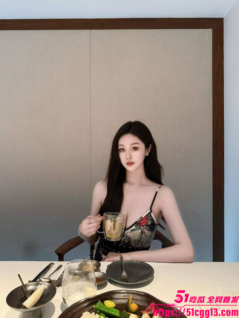 南京国企女神 孙诗琪 私密视频曝光 表面高冷不食人间烟火 背地里跪舔当肉便器 贱到骨子里！