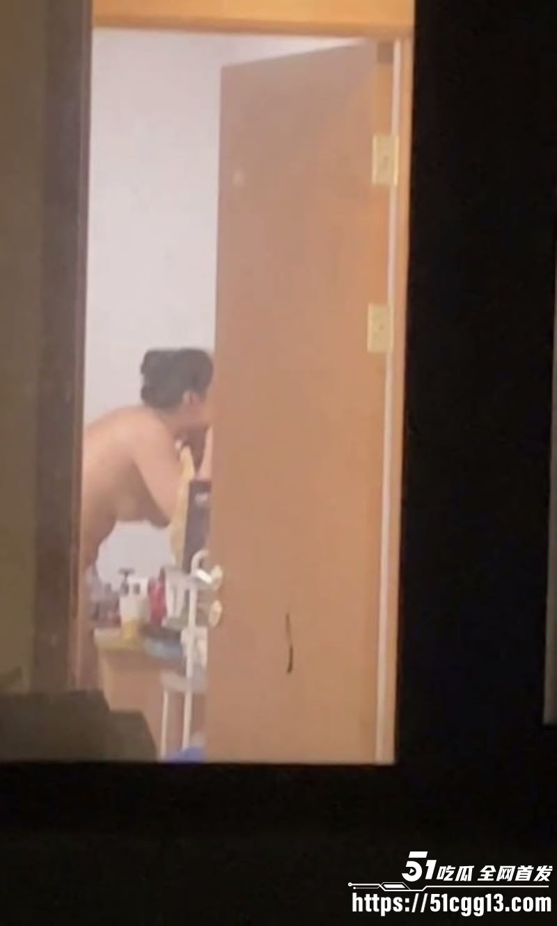 大神窗外偷拍多位空姐合集第二弹 3
