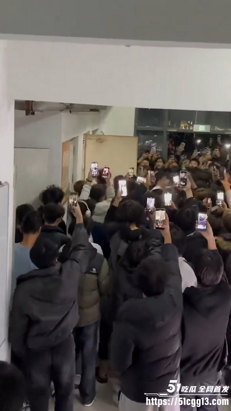 山东外事职业大学大三学生偷外卖翻车 多次偷盗被同学堵现场 当场翻车社死全校围观！