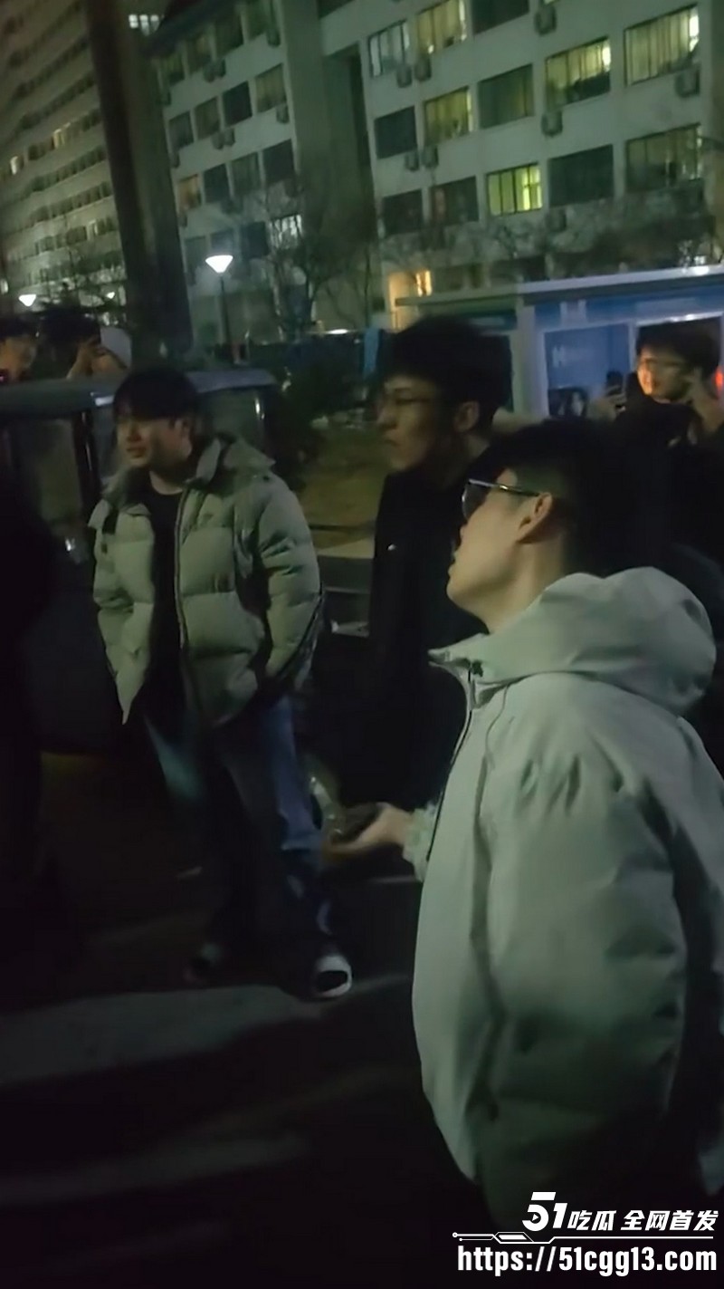 山东外事职业大学大三学生偷外卖翻车 5
