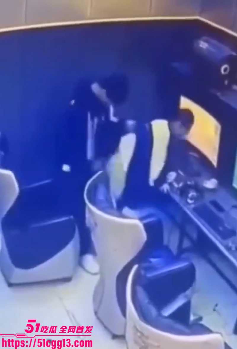 湖南邵阳塘渡口小情侣网吧性爱视频曝光 4