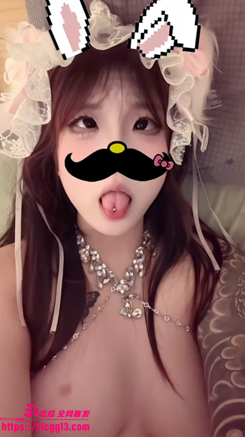 河南巨乳精神小妹 杨惠语 不雅视频流出 小母狗纹身控花腿花臂炫酷骚气 镜前振动棒自慰 骚到骨子里！