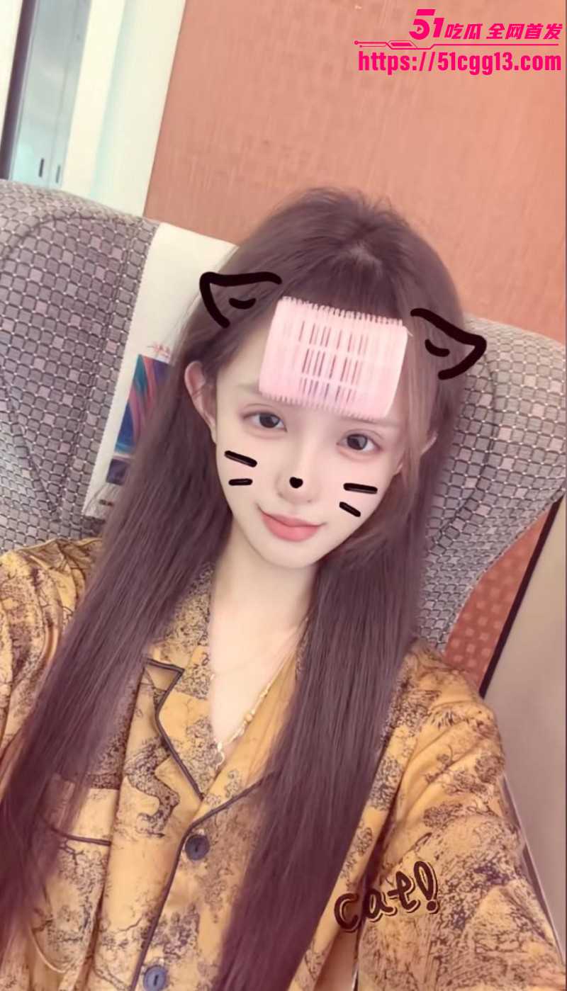 抖音精神小妹小娇七1v7视频07