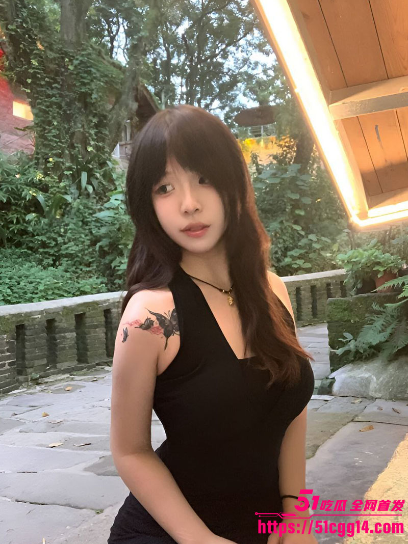 啵啵浴室与前男友裸聊2