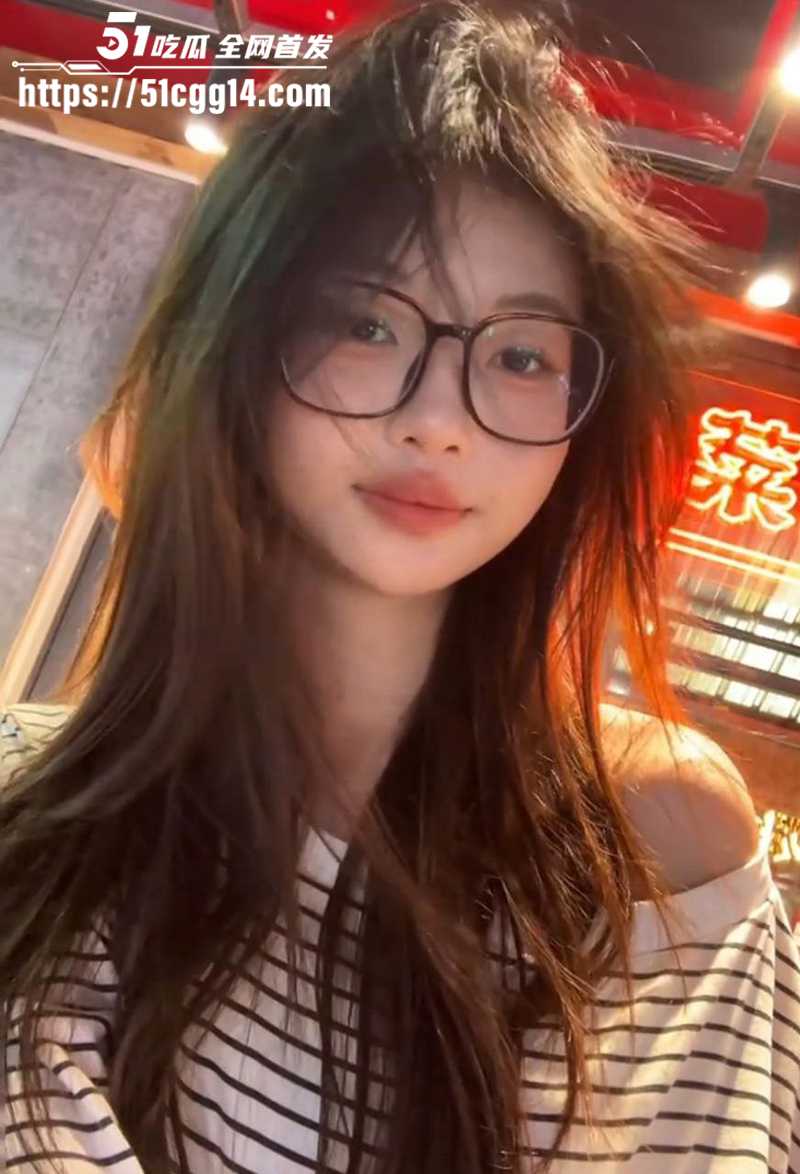 甘肃兰州眼镜嫩妹 林宛瑜 不雅视频流出 小奶大骚劲十足露脸口交开档骑乘 肥臀高蹶迎合猛顶 把男友榨得精疲力尽！