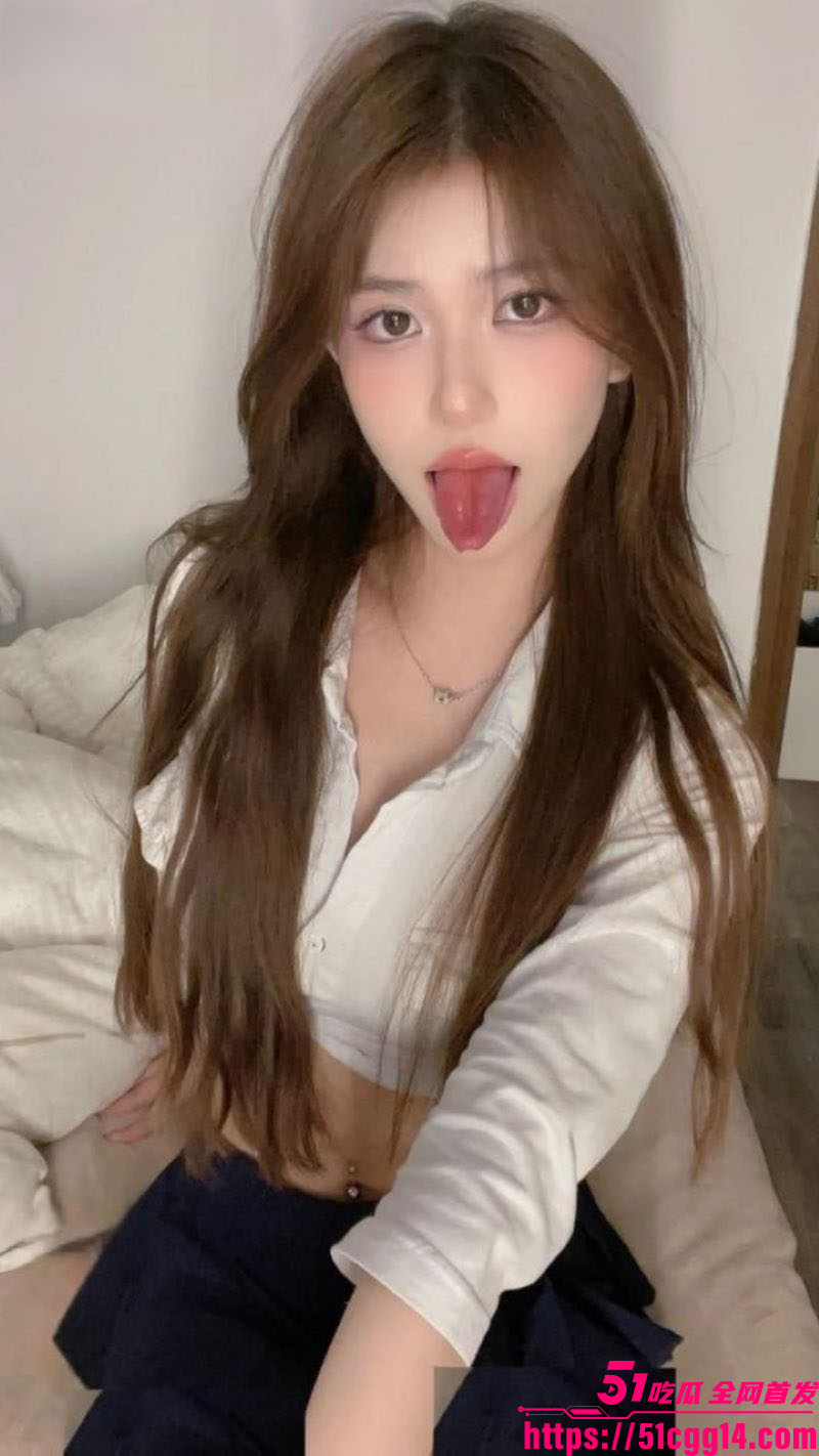 极品校花女神自慰视频流出 3