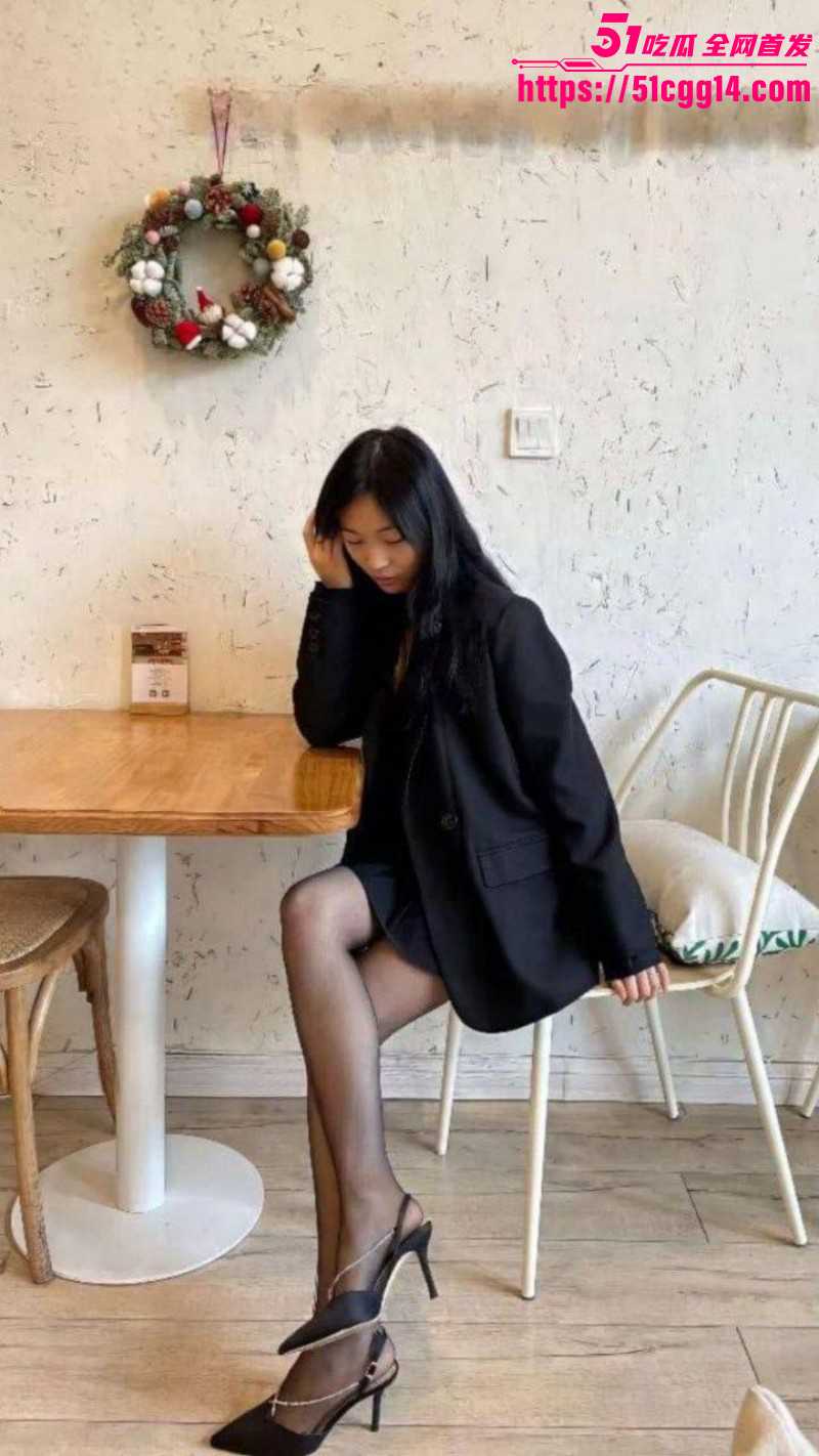 上海健身婊被土豪带回别墅暴操02