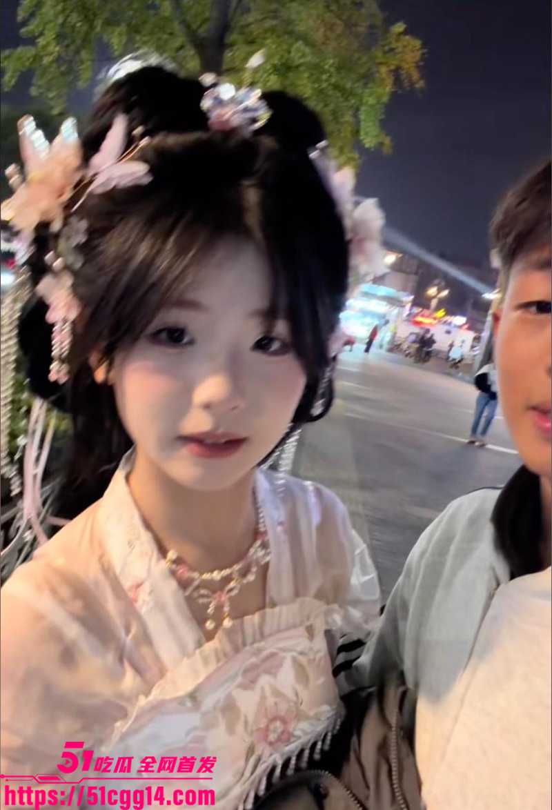清纯爆奶小网红 A 不雅视频流出 6 拷贝