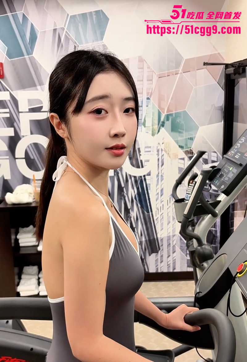 爆乳网黄博主 玲奈lena 性爱新作 健身房偶遇搭讪 火速回家无套泄欲 红肿蜜穴猛夹榨精！