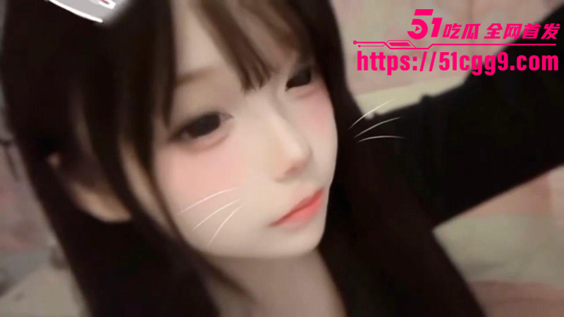 推特网红 池奈奈 大尺度私密视频流出 反差萌妹颜值可爱 纤手自慰抠逼 淫骚动作火辣诱惑！